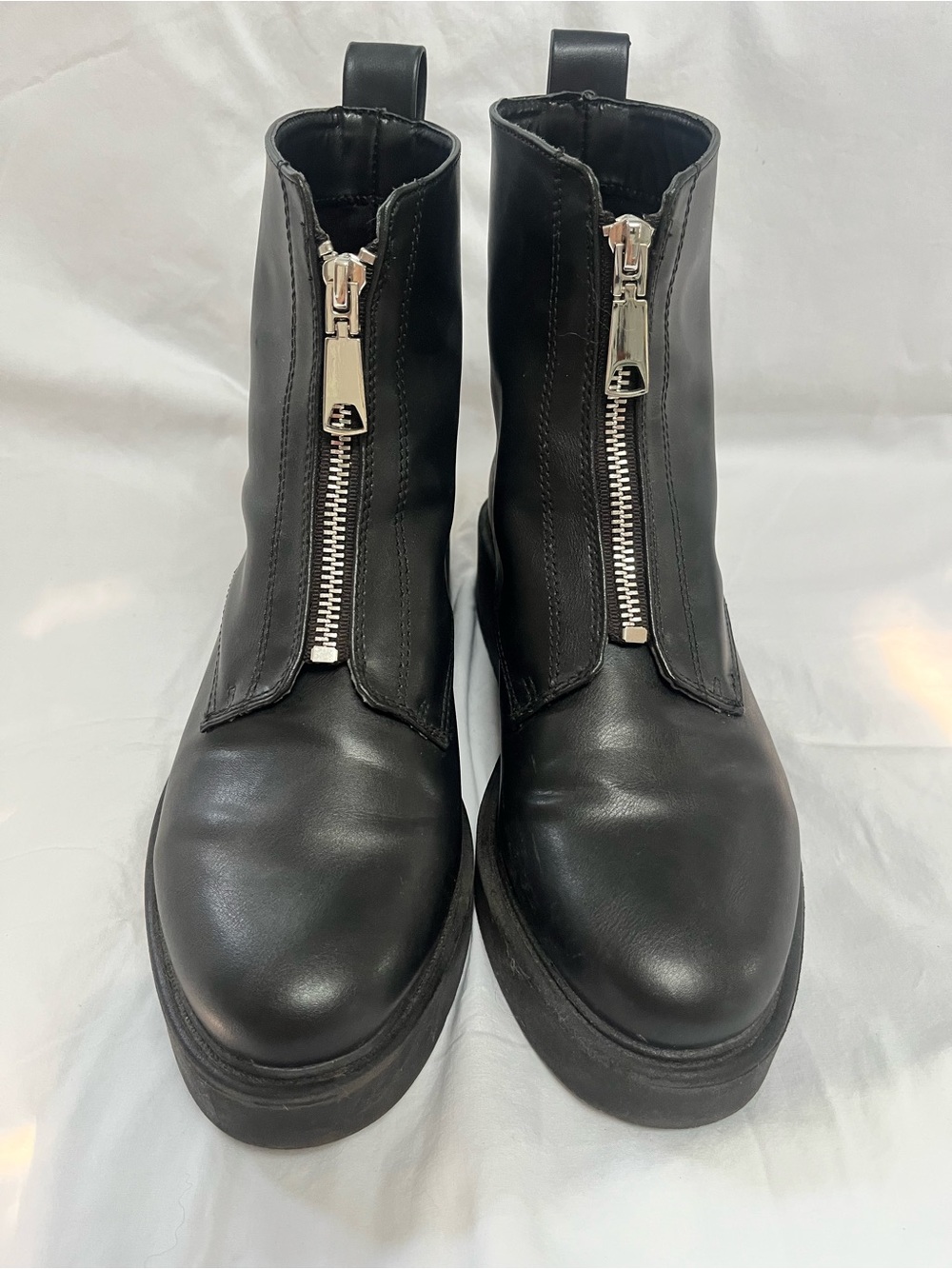 H&M women’s Black Front-Zip Leather Boots